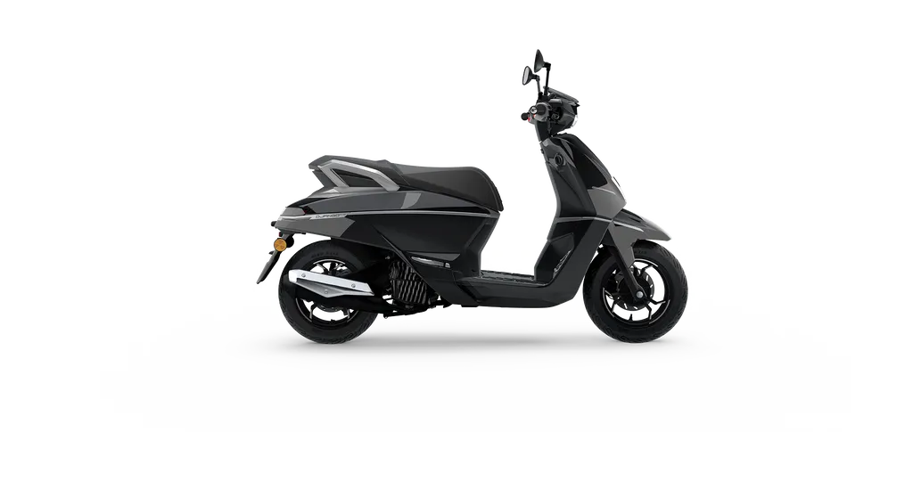 SCOOTER NEUF PEUGEOT DJANGO EVO 125 LECACY A SIX FOURS LES PLAGES