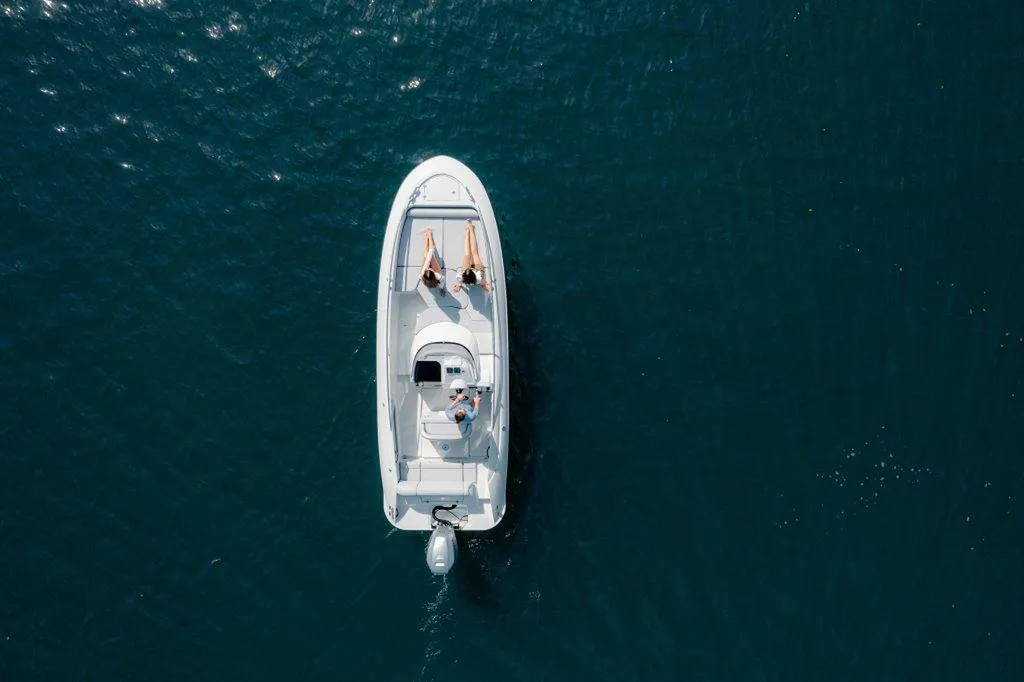 Bateau à moteur Open Clear Marine Aquarius au Cap ferret et Arcachon