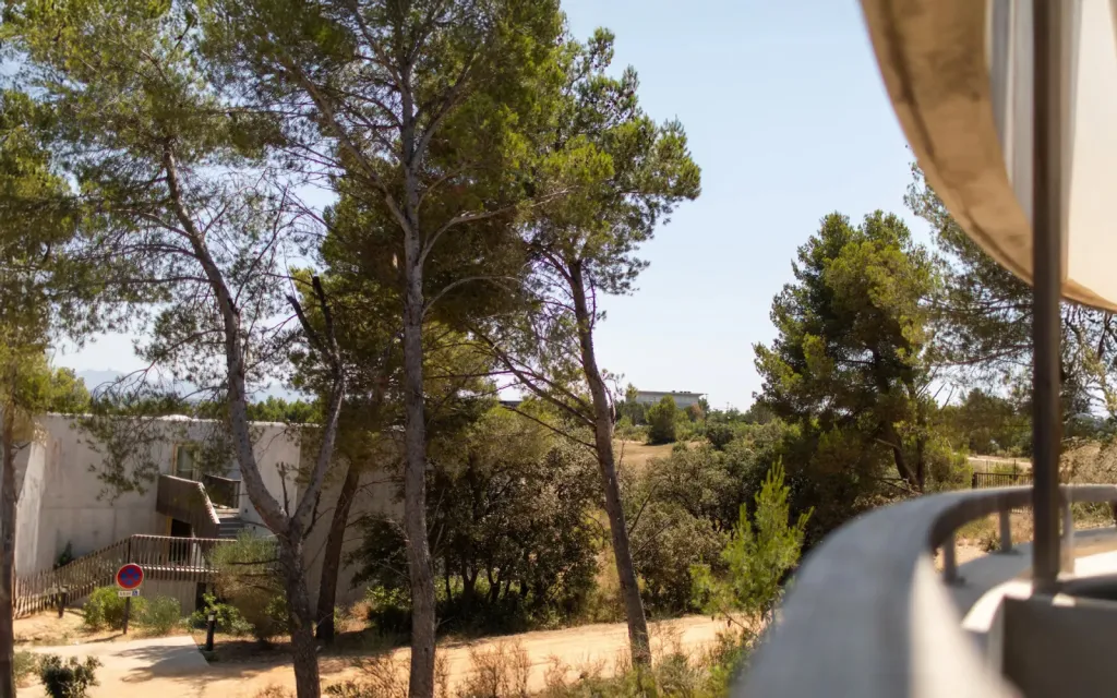 Découvrez notre hôtel de 170 chambres et suites, au coeur d'un site éco-responsable unique en Europe à Aix en Provence