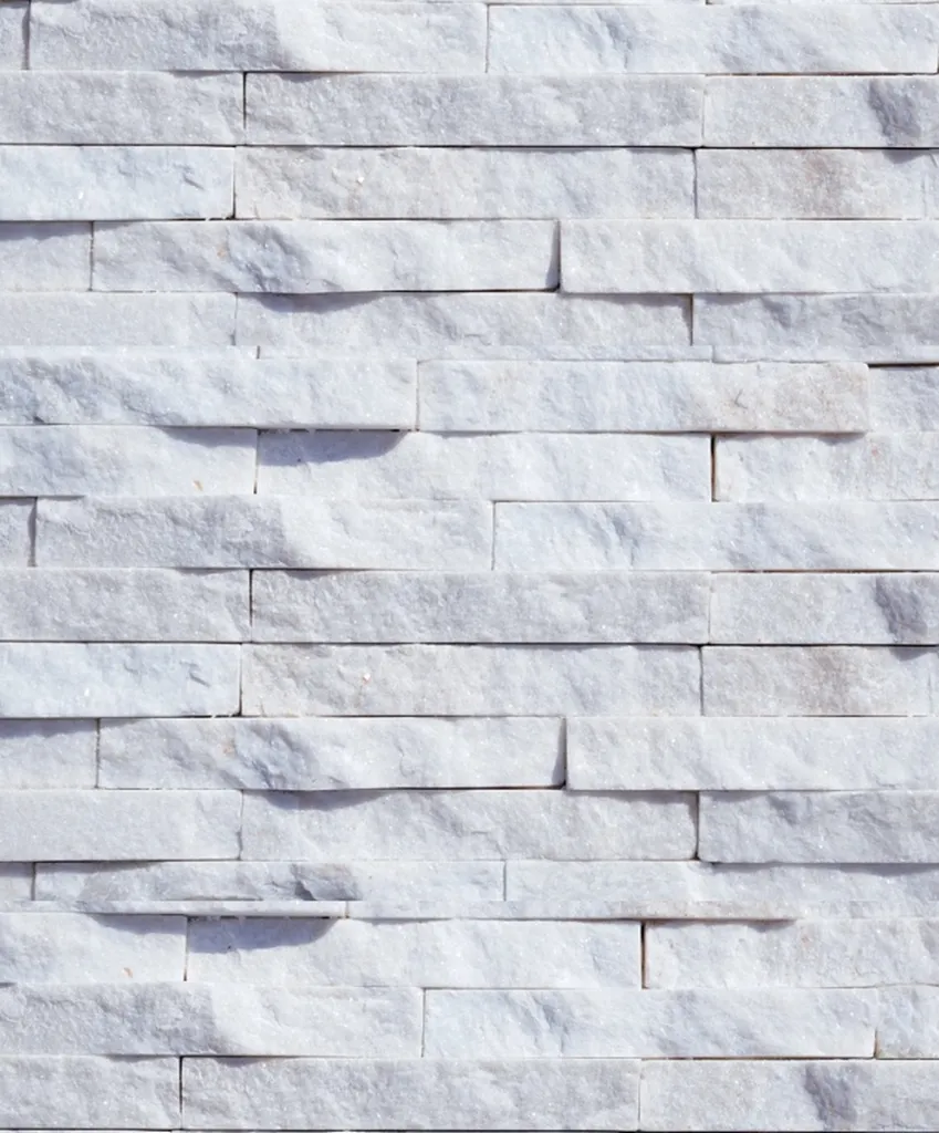 parement sur mur blanc quartz