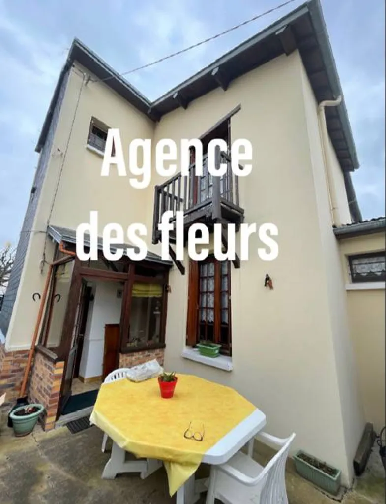 A acheter maison de ville en brique de 75m² avec garage et petit atelier sur 400m² sur la commune de CAUDEBEC LES ELBEUF 76320