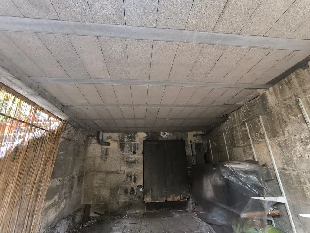isolation sous dalles d'une maison réalisé avec de la mousse polyuréthane à Bordeaux rive droite- région sud-ouest/ Aquitaine