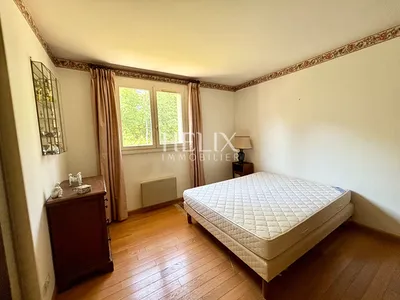 Maison proche lycée international, lisière de foret Saint Germain En Laye 145 m2.