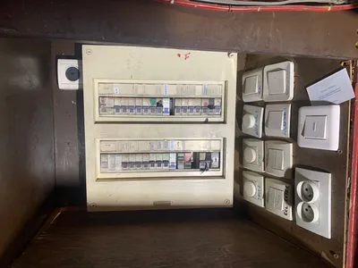 Entreprise d'électricité pour une Rénovation de tableau électrique à ROQUEVAIRE