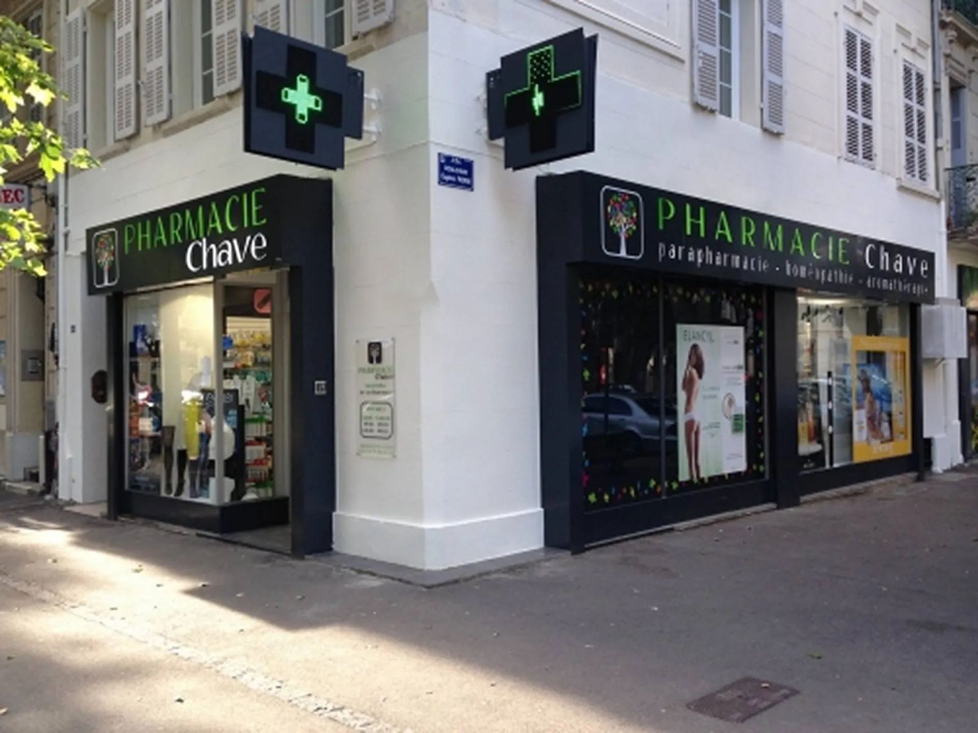 caisson lumineux pour pharmacie à martigues près de marseille