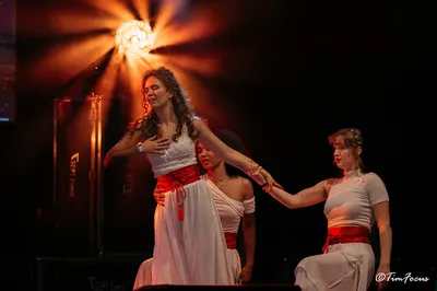 Conception-Scenographie Département Paris 75 : découvrez nos réalisations en scénographie et shows lumière uniques