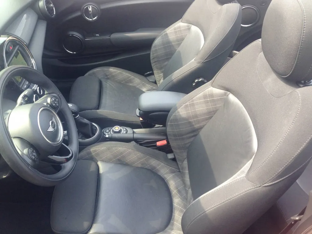 Mini cooper cabrio en vente à Mérignac