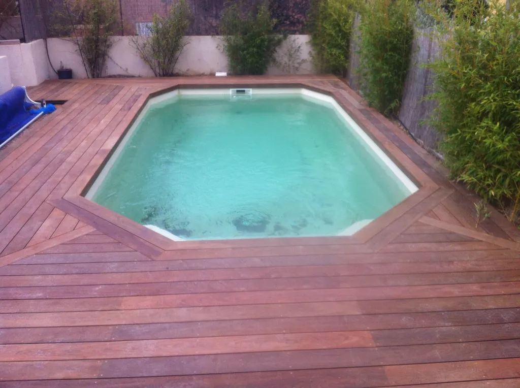 Tour de piscine en Ipe Lancon de Provence Bouche du Rhône 13