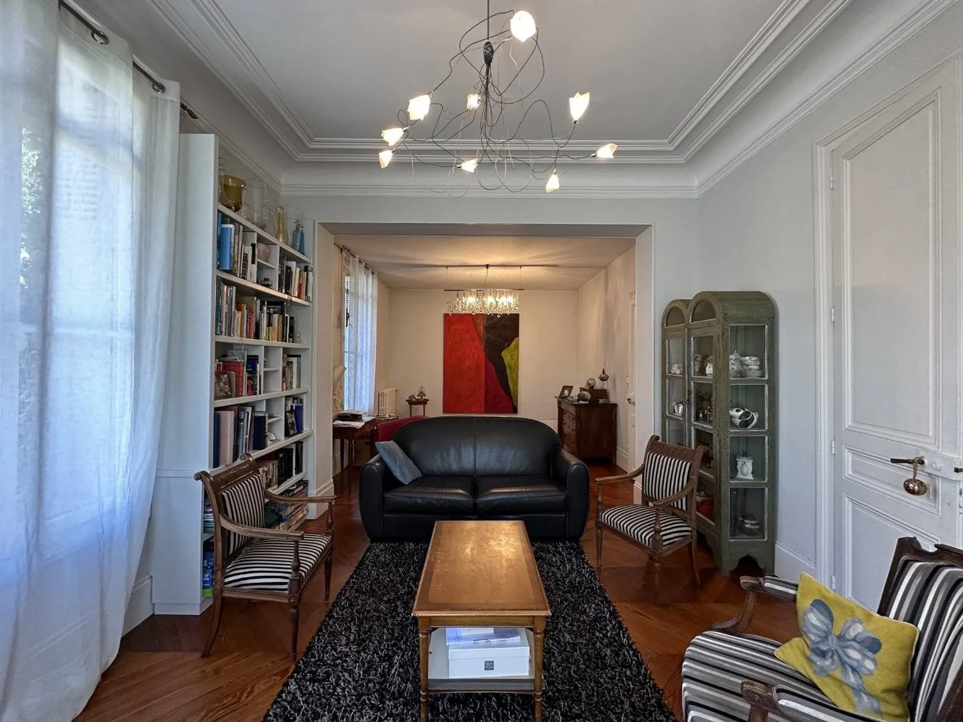 A vendre en Normandie maison de charme proche de la mer d'une superficie de 248m² et un appartement.