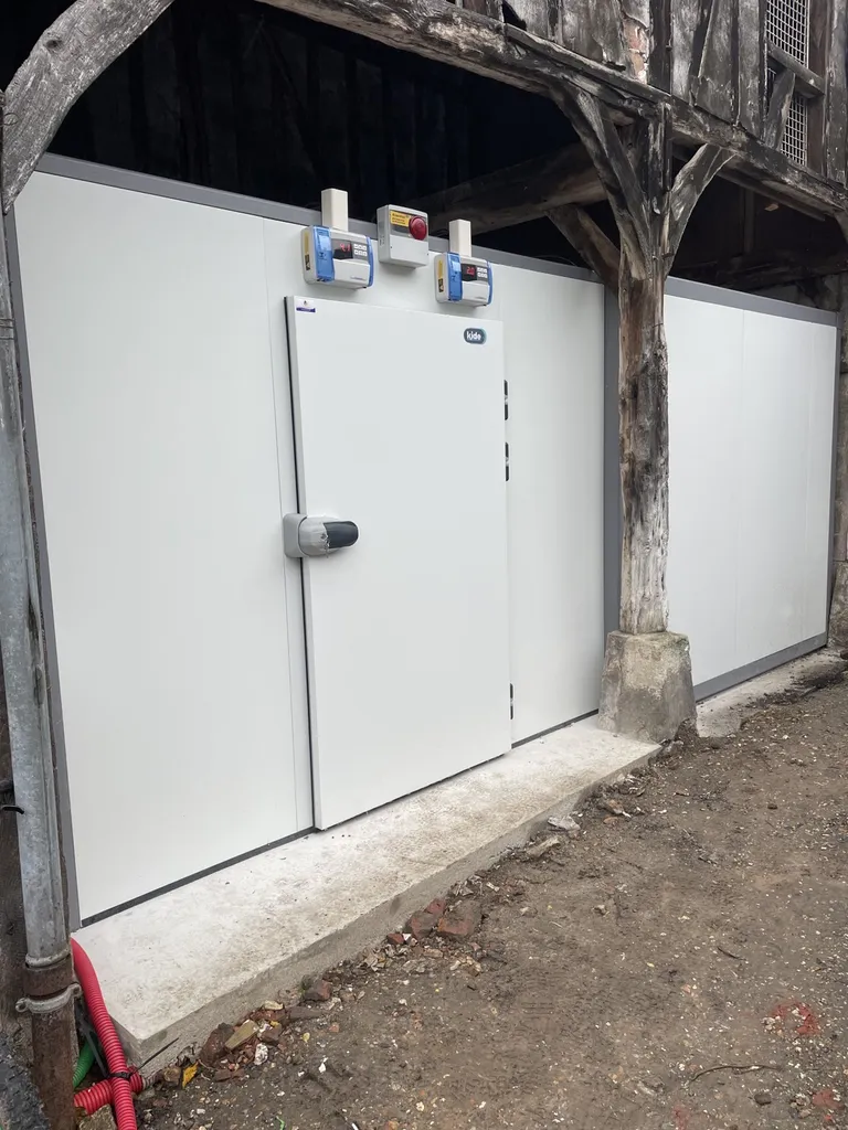 vente et installation d une Chambre froide négative et positive à Bourgtheroulde 
