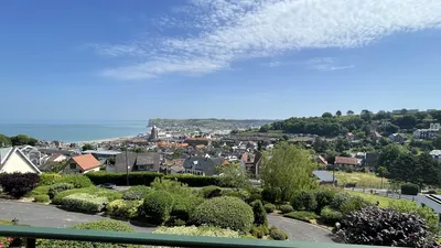 vue panoramique sur la mer et Le Tréport