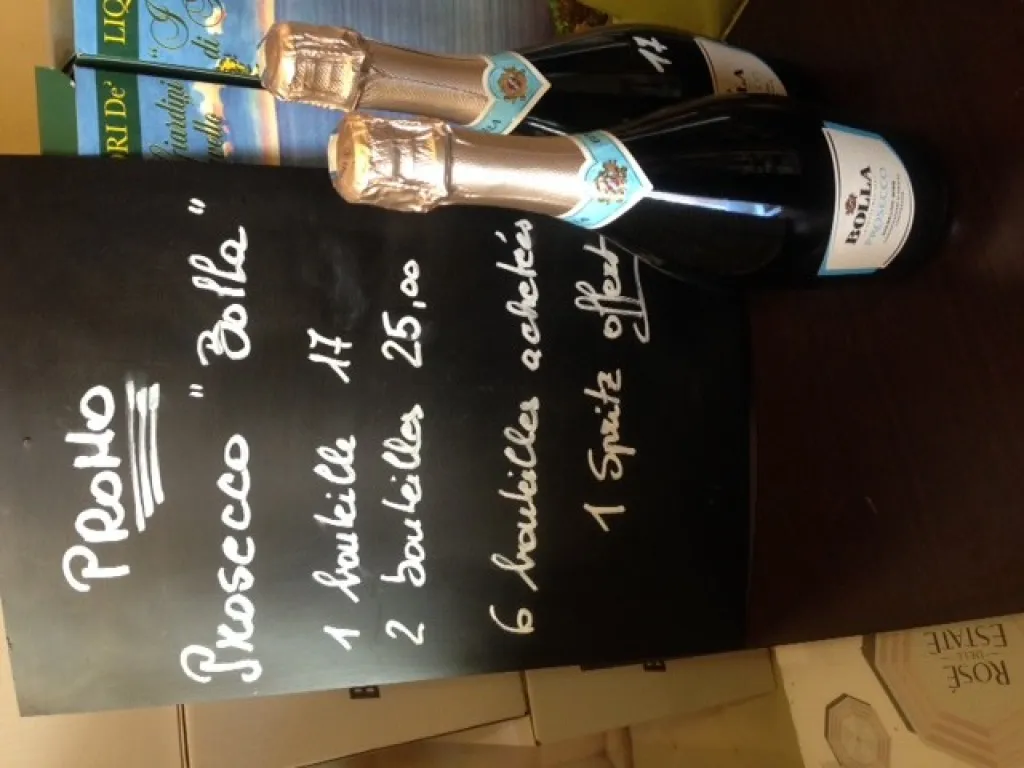 vin blanc pétillant Prosecco