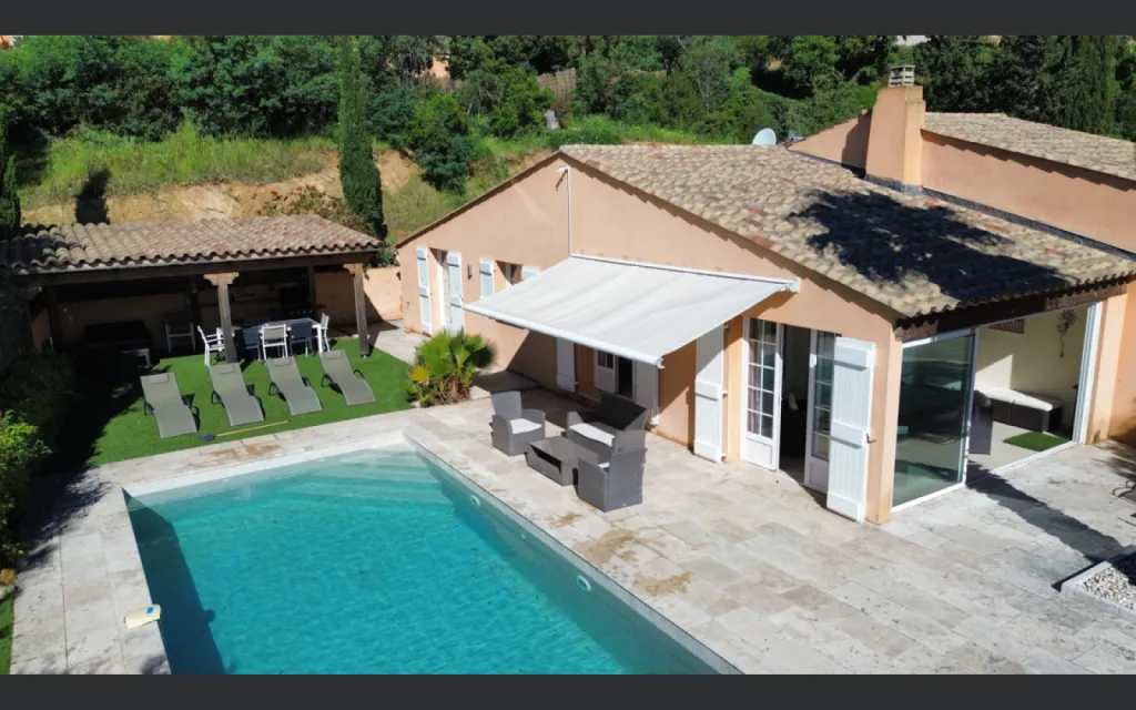 Villa 4 pièce(s) 3 chambre(s) 130 m² Les Issambres (83380)