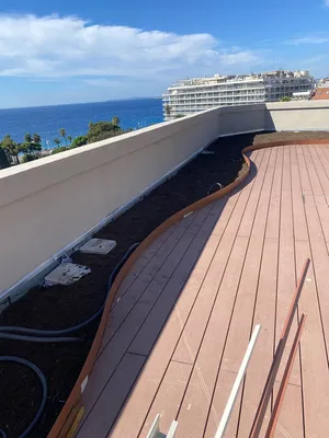 Jardinières avec substrat allégé prête à la plantation à Nice