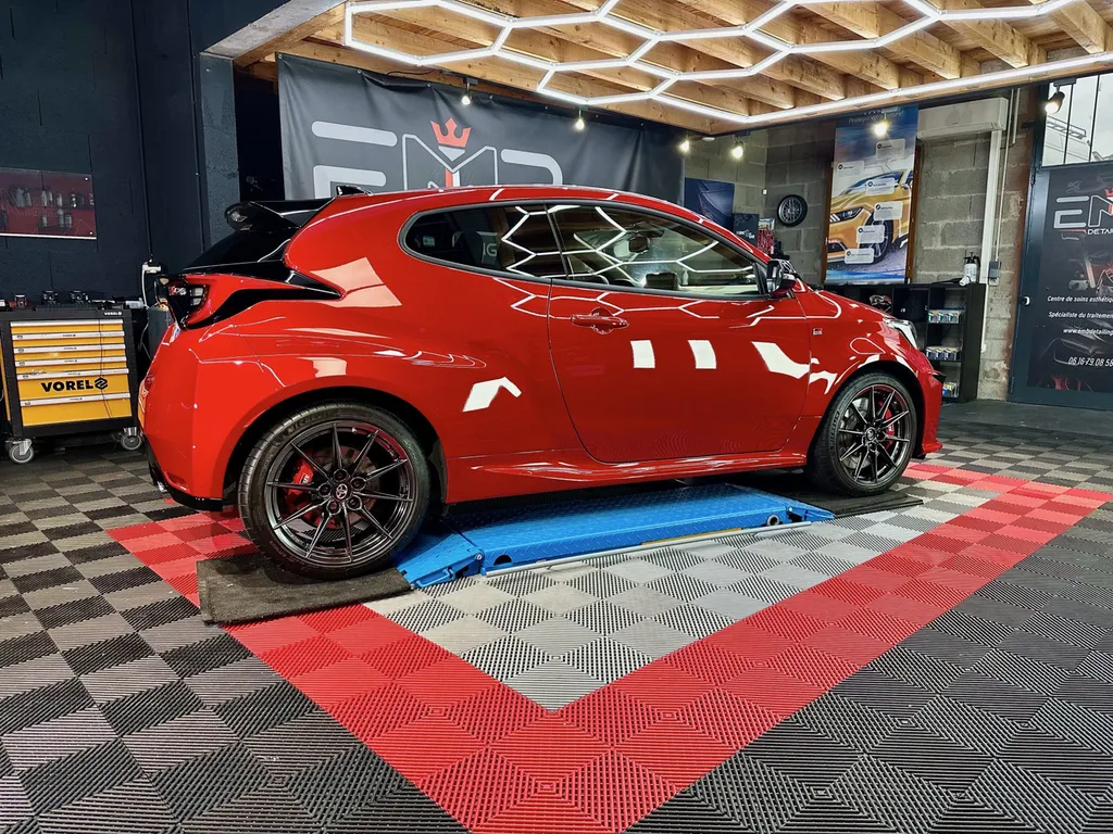 Toyota Yaris GR – Rénovation et traitement céramique à Lyon Ouest proche de Vourles 