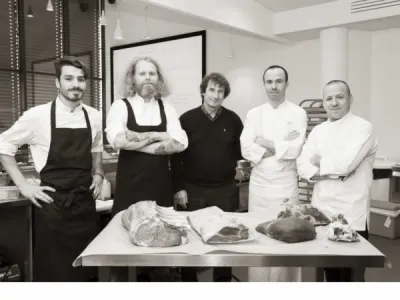 reportage photographique culinaire à Lyon photo de chefs lors d'un think tank gourmand chez Brake FranceMarc Esquerré, rédacteur en chef des guides Gault Millau, Marc de Passorio, Christophe Hay, Nicolas Pourcheresse et Adrien Ferrand 