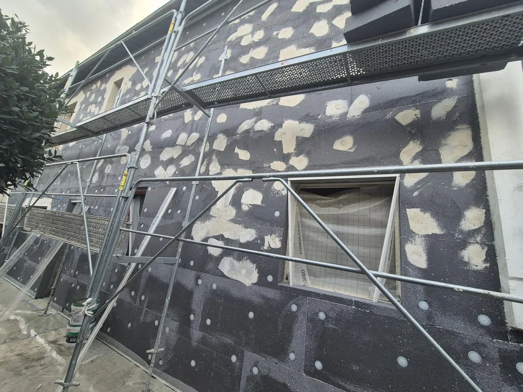 polystyrène chevillé 