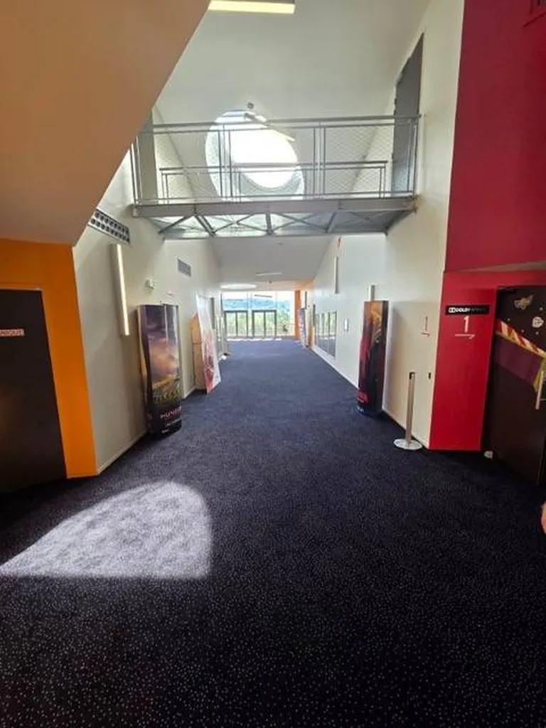 Rénovation du Cinéma 
