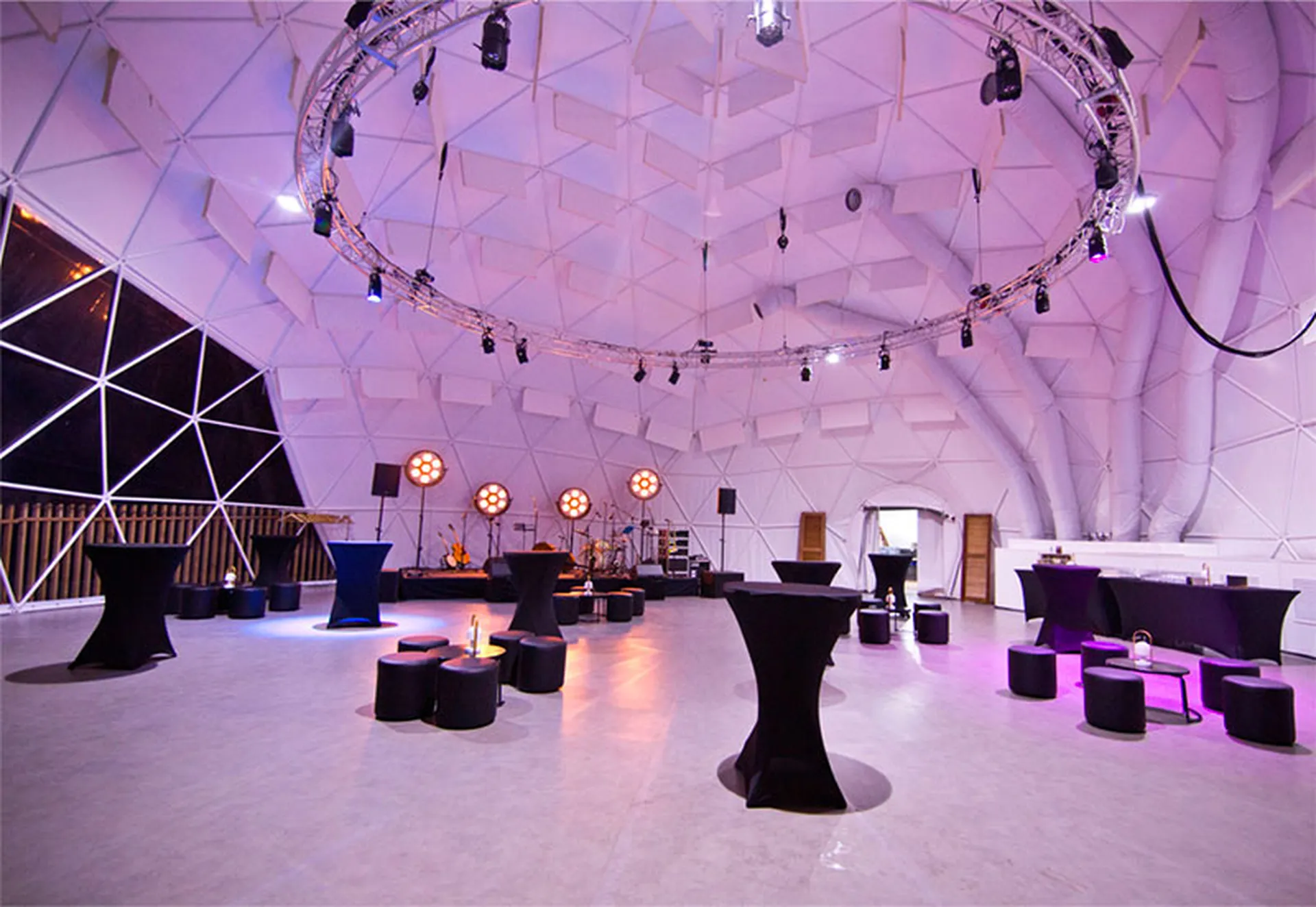 Organisez vos Speed Networking et Afterworks au Thecamp Hotel & Lodges