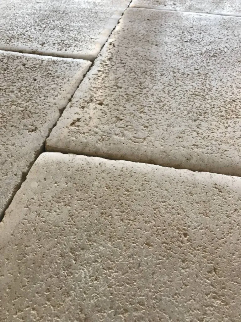 Quelle pierre au 36 rue de Bourgogne choisir pour un carrelage pierre extérieur et intérieur ?