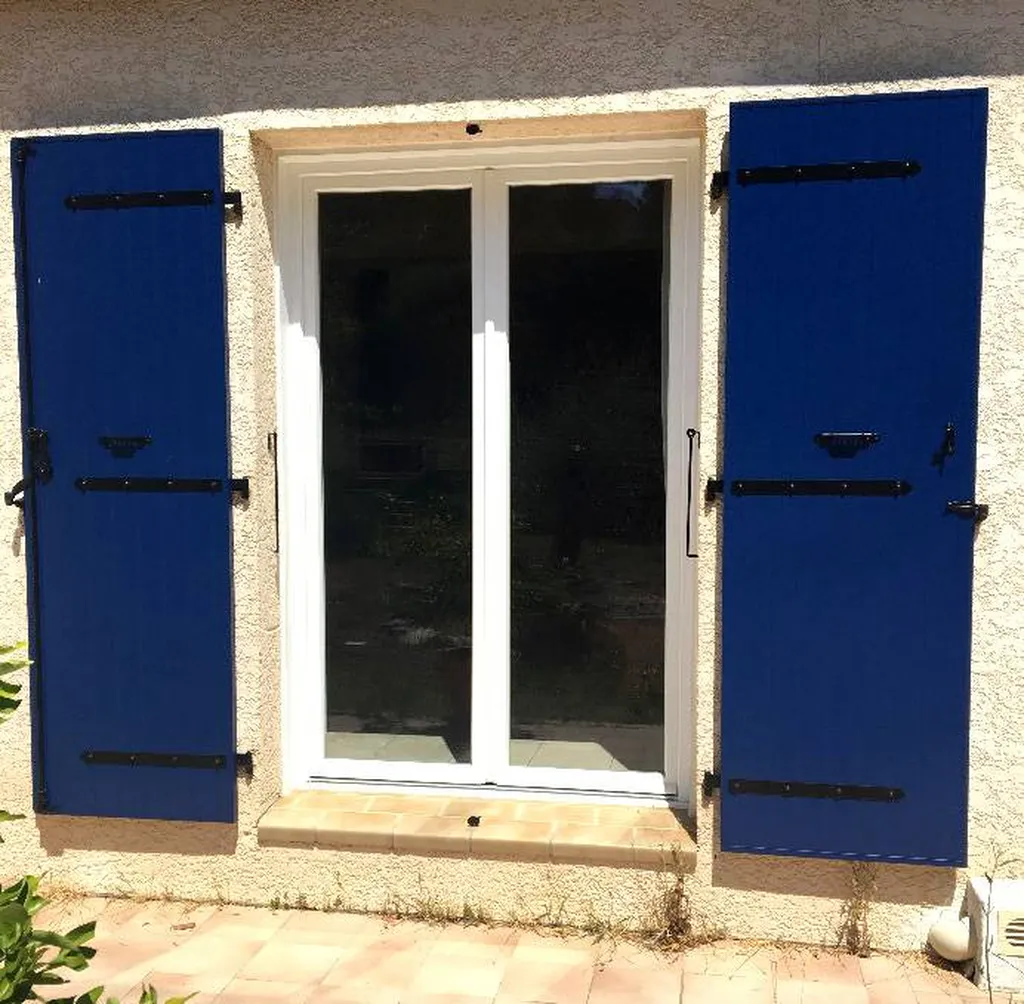Volets battants en aluminium isolé à Montpellier