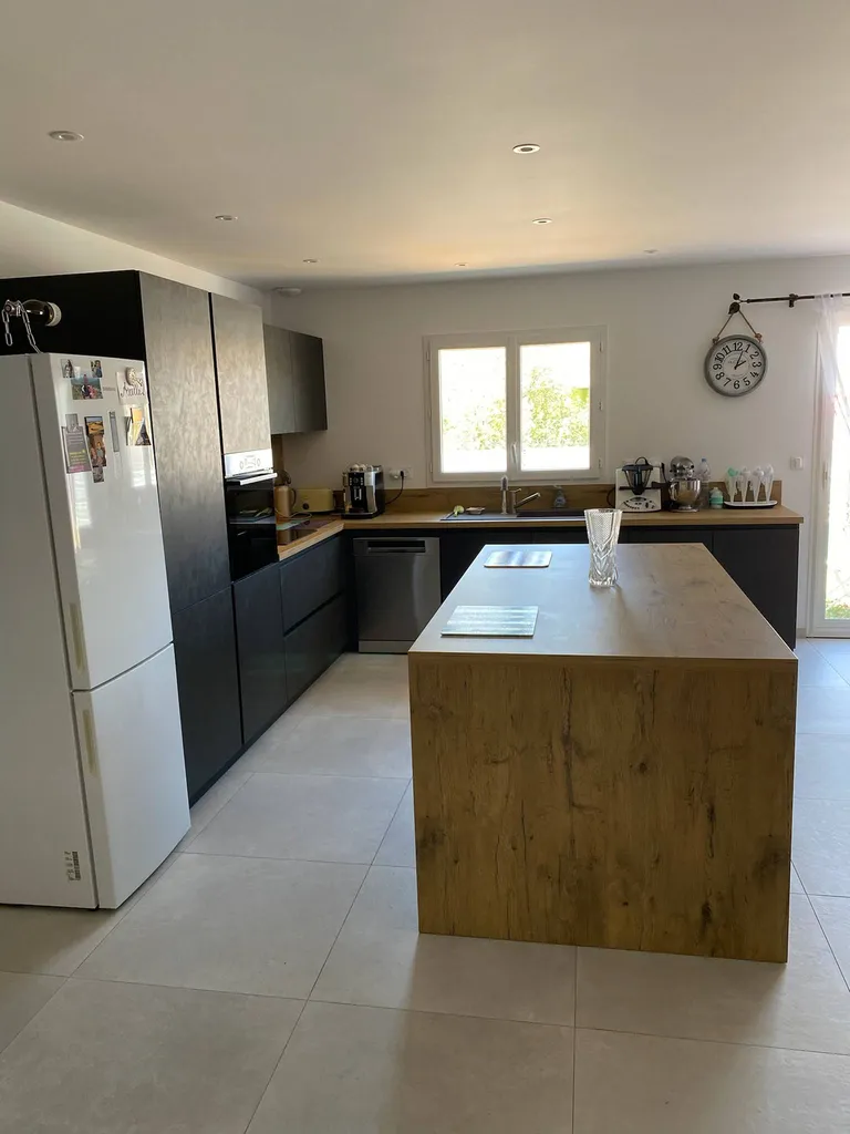conception et l’installation de cuisine haut de gamme par cuisiniste à Anse