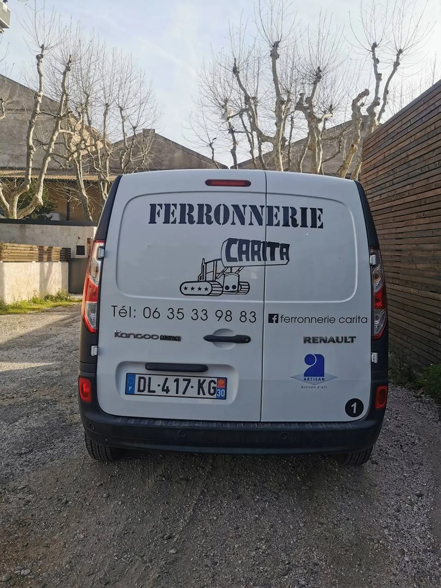 marquage de voiture professionnel nimes