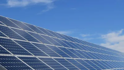 Installation de photovoltaïques pour votre entreprise à Aubagne pour devenir libre de votre électricité grâce à Provence Energie Solaire Services