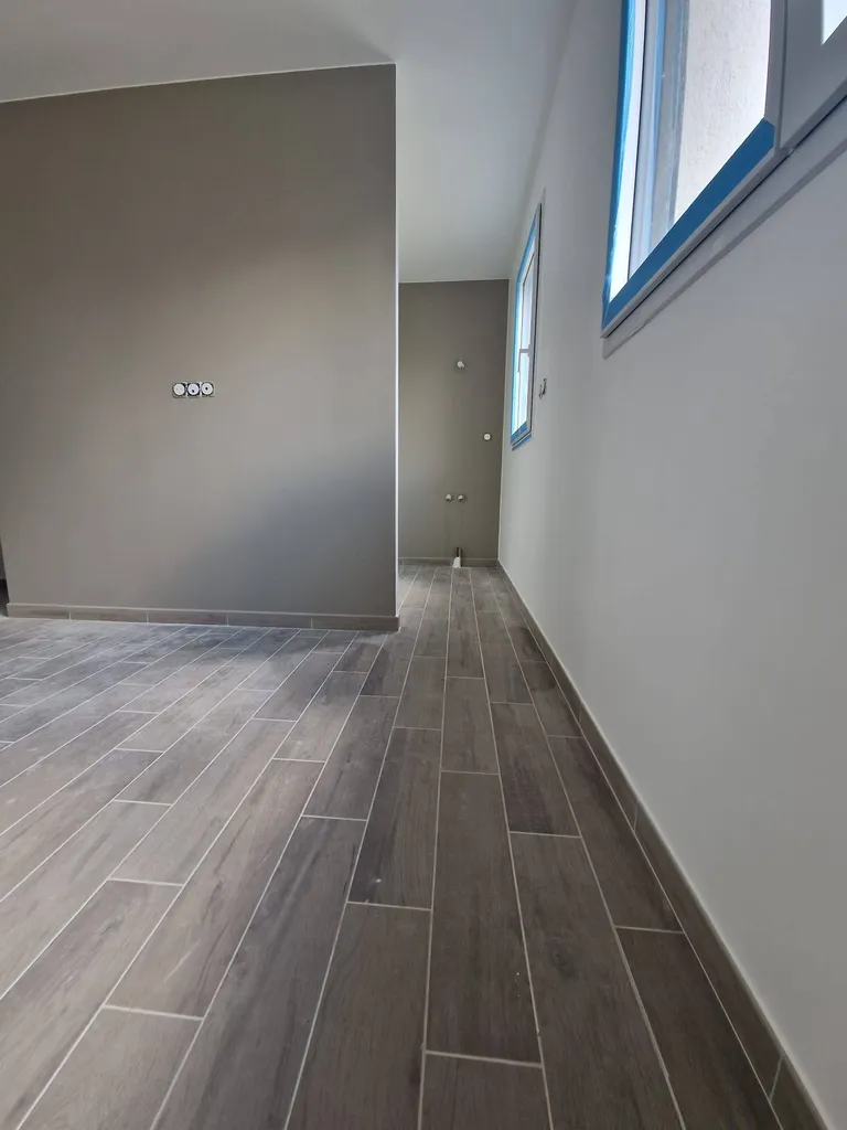 Recherche peintre professionnel pour peinture projection airless à Maltot près de CAEN 14