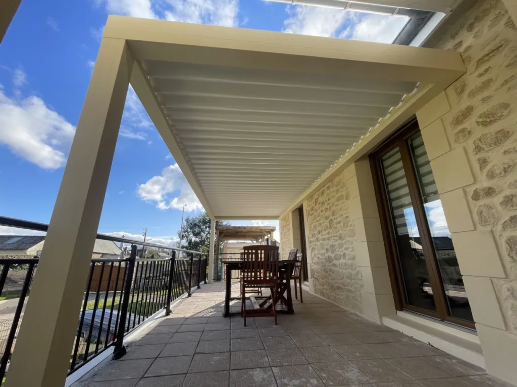 Installation et devis pergola bioclimatique aluminium sur Le Havre et sa périphérie 76 Normandie.