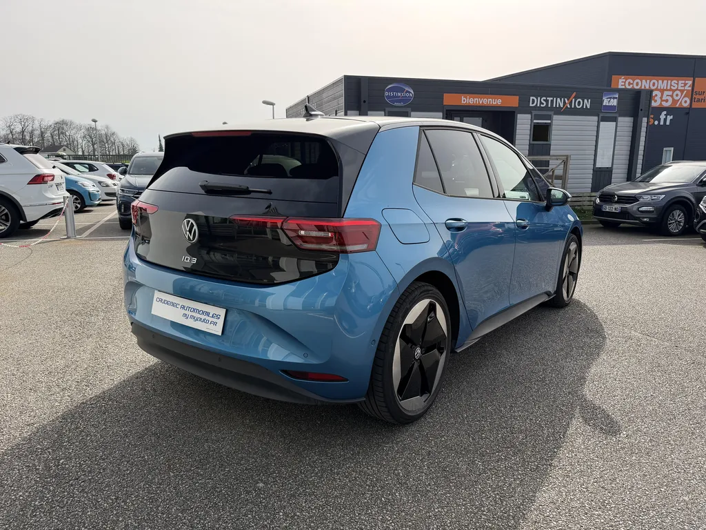 Volkswagen ID.3 d'occasion à vendre près de Le Havre : découvrez cette berline électrique disponible chez Caudebec Automobiles