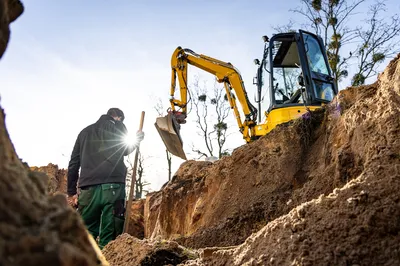 Location d’engins de chantier avec chauffeur pour terrassement à Allauch et dans le 13