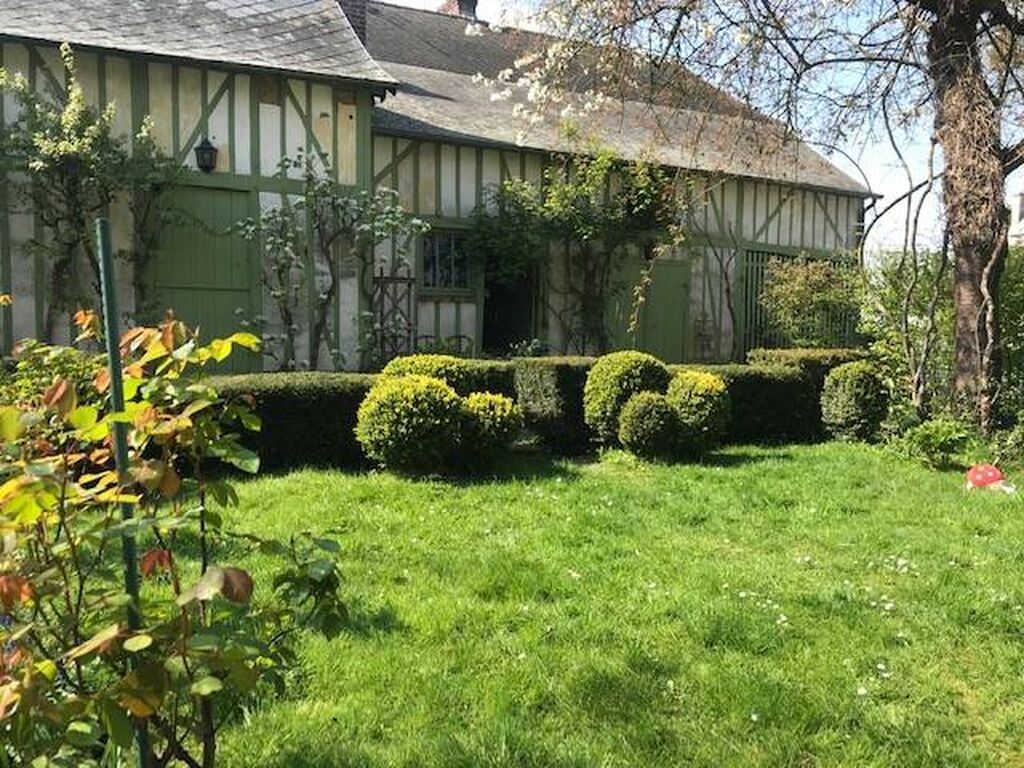 Vente demeure à colombages avec sa dépendance région Cormeilles 27260