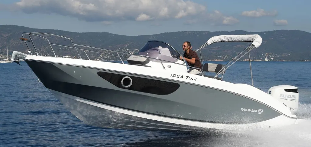 Location de bateaux à moteur à Bandol