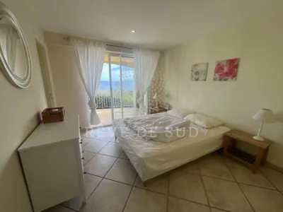 Maison 10 pièce(s) 7 chambre(s) 320 m² Les Issambres (83380)