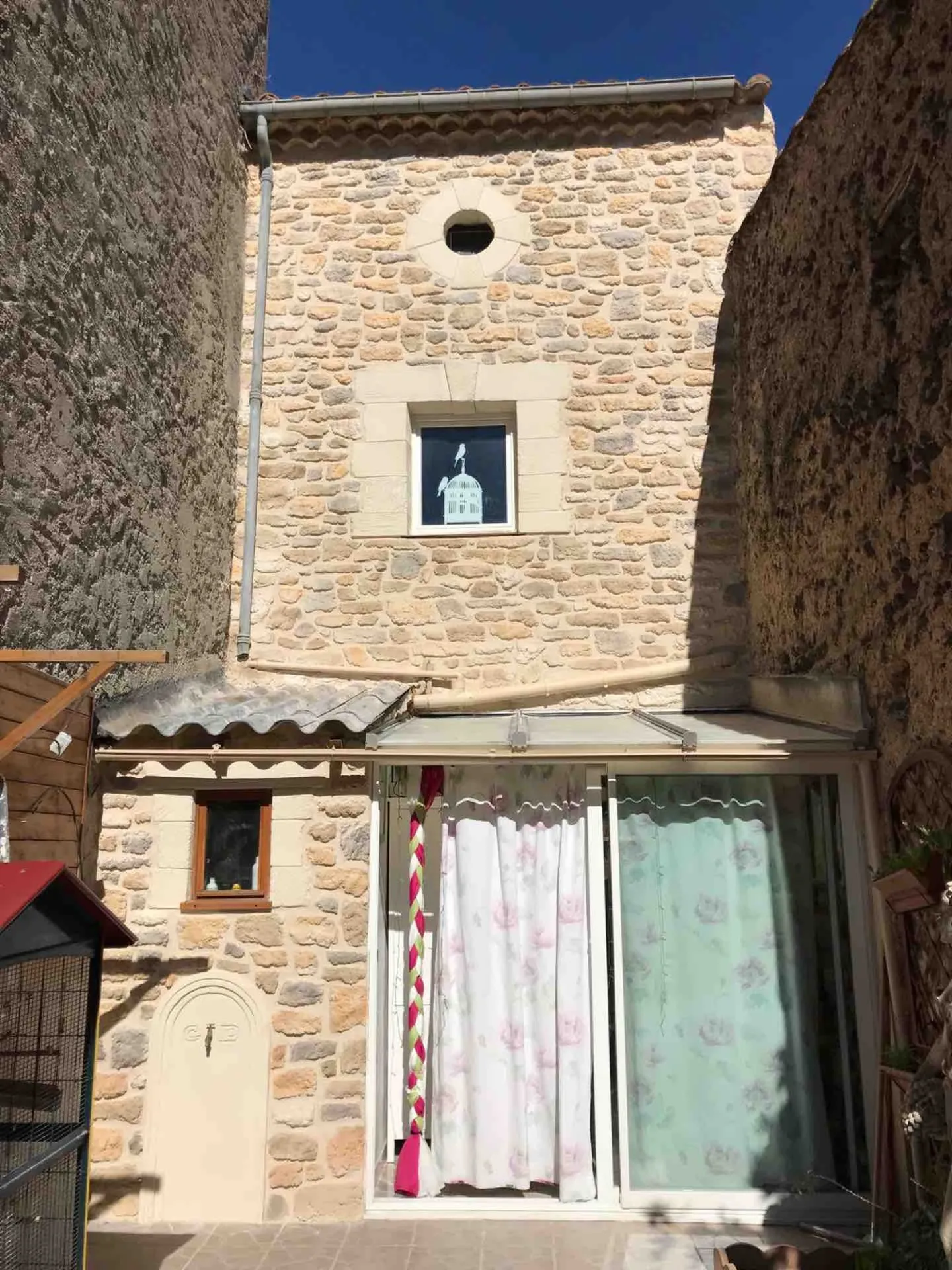 modification de façade en pierre a Bessan proche d'Agde