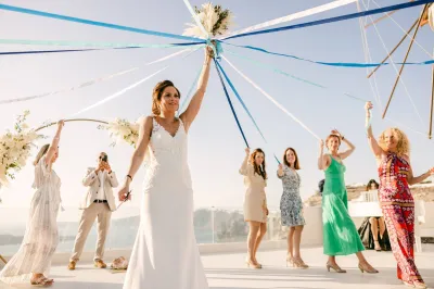 Pure Elegance in Paradise: A Chic Santorini Wedding with Sunset Views and Timeless Beauty on Caldera, Greece