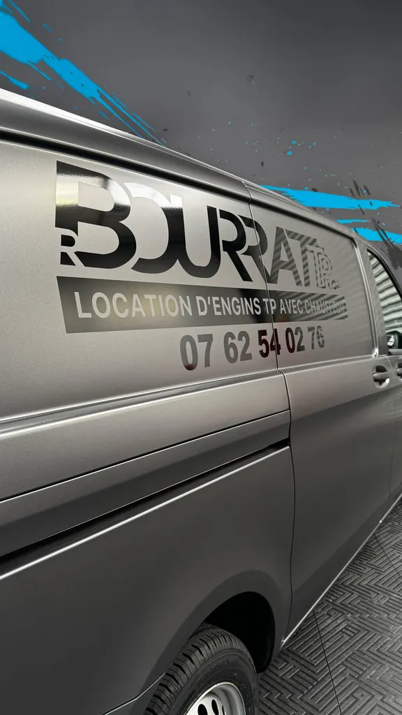 Transformation d’un Mercedes Vito en Véhicule Publicitaire