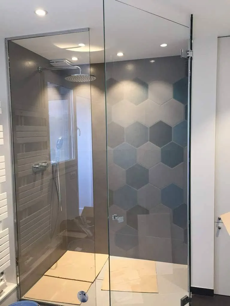 Installation d'un pare douche à Gleizé