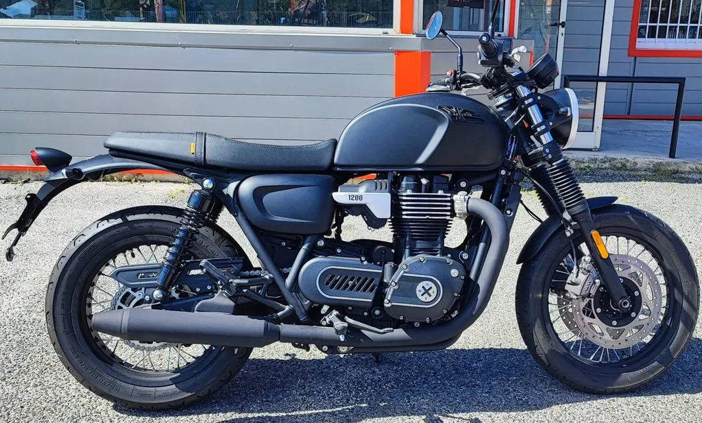 DÉSTOCKAGE Moto Neuve BRIXTON Cromwell 1200 noire