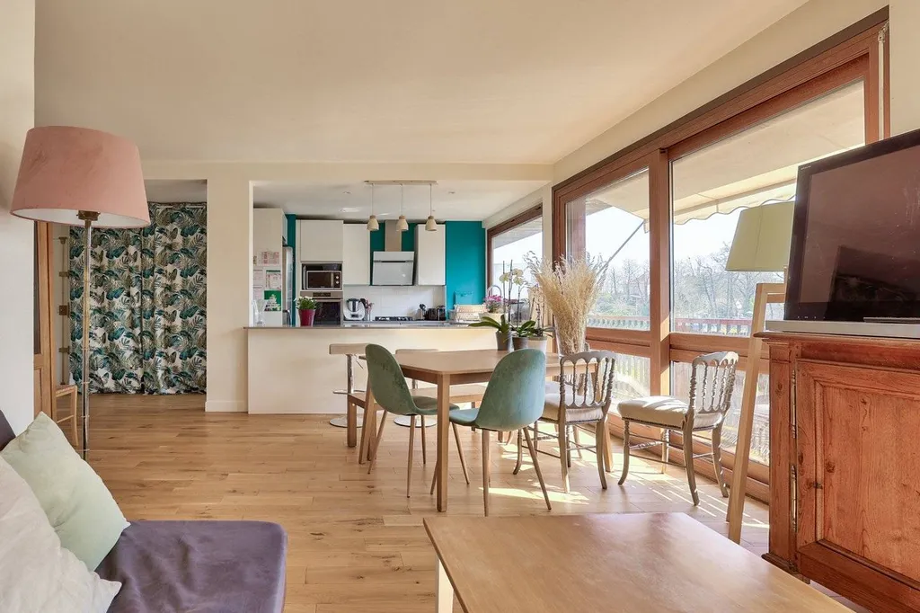 A vendre 4 Pièces en parfait état Résidence Elysée 2 La Celle Saint-Cloud 78170