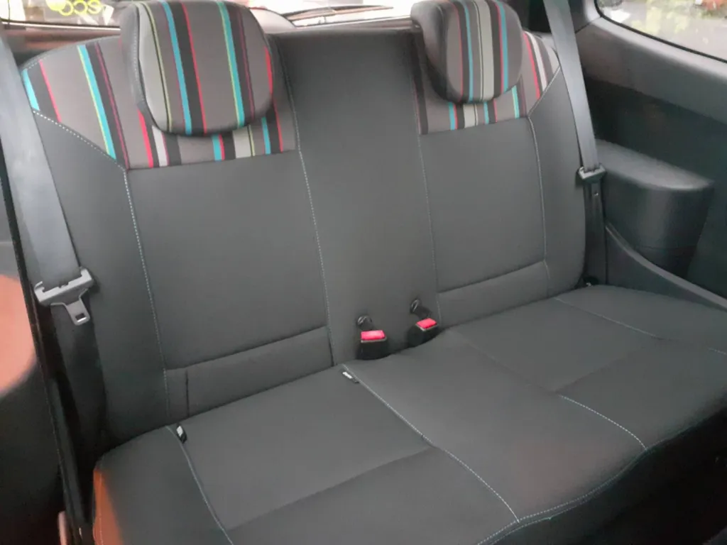 RENAULT TWINGO II SERIE LIMITEE PEPITE 1.2 LEV 75 ECO²  OCCASION A PLAISANCE DU TOUCH PRES DE TOULOUSE