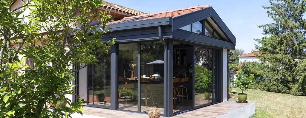 Extension Naeva - L’extension aluminium moderne, lumineuse et techniquement irréprochable