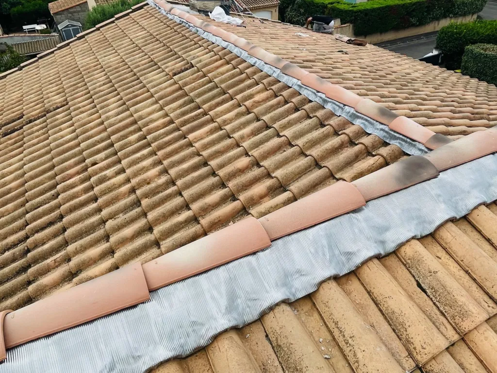 Rénovation de Faîtage et Rive de toiture à Luynes 13080