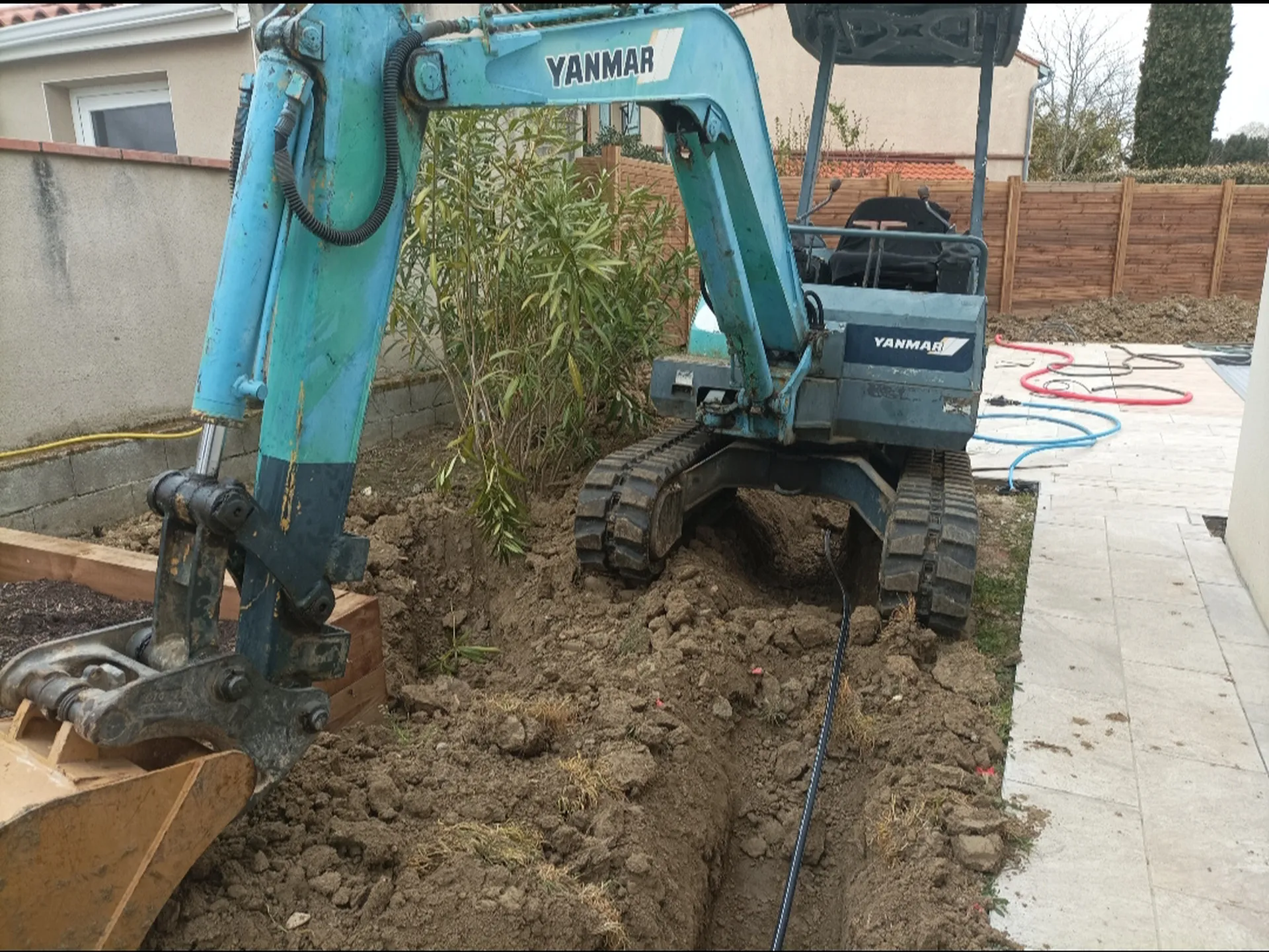 Arrosage intégré sur programmateur avec économie d'eau pour gazon et plantation à Tournefeuille proche de Colomiers.