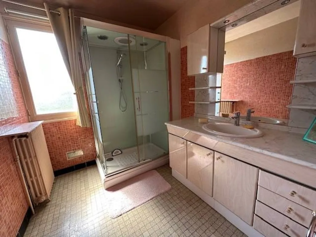 maison proche autoroute