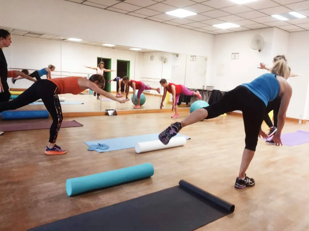 Cours de remise en forme avec des séances de pilates pour femmes à Six fours les plages dans le Var