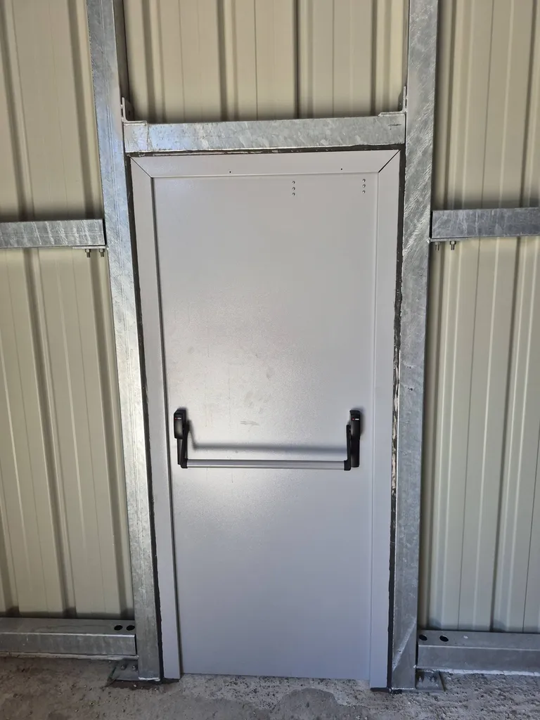 porte de service métallique coupe-feu 1 vantail en gironde