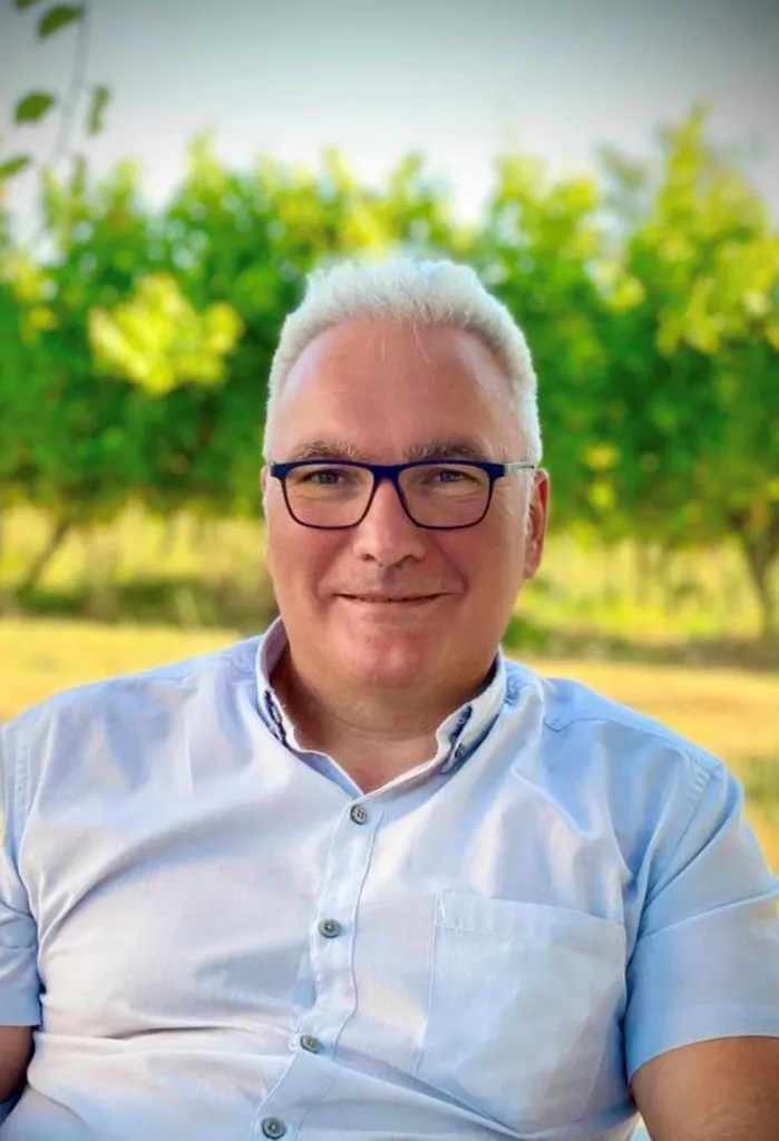 Installateur artisan conseil RGE de poêle à bois et granulés  Scandinave en Gironde-Chaleur Nordique