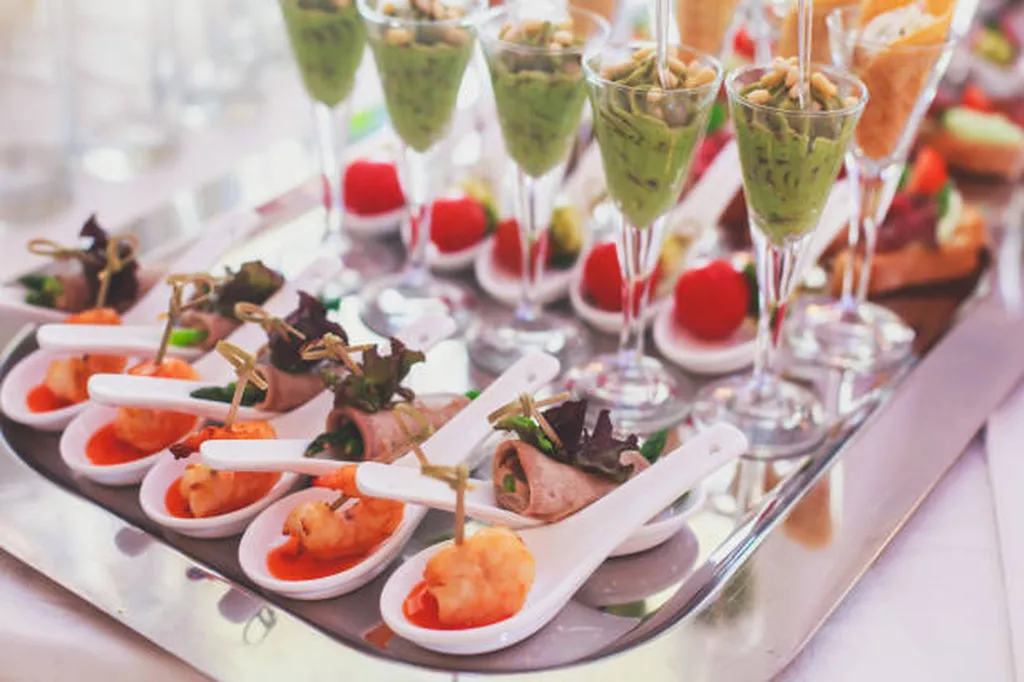 Comment réserver un chef privé pour yacht sur la Côte d’Azur avec menu gastronomique sur mesure et produits ultra-frais ?